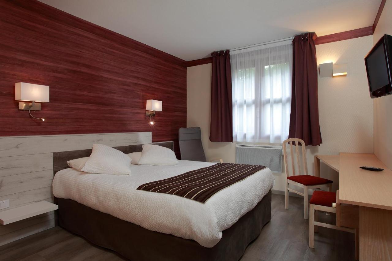 Logis Le Luth Hotel Mirecourt Exterior photo